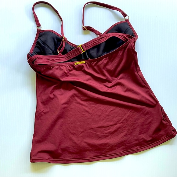 👙💃🏻 Swim Systems Tankini set. Maroon. Medium 💃🏻👙 - Picture 3 of 6